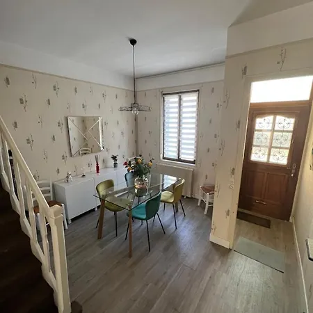 Holiday home Amienoise 5 Proche Centre