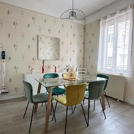 Amienoise 5 Proche Centre Holiday home